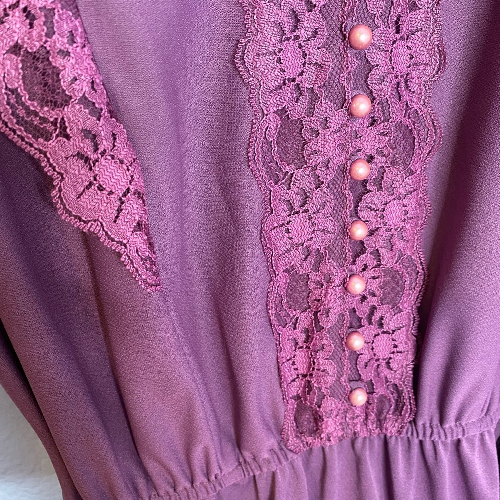 Vintage Plum Lace-Trim Midi Dress - Picture 5 of 11